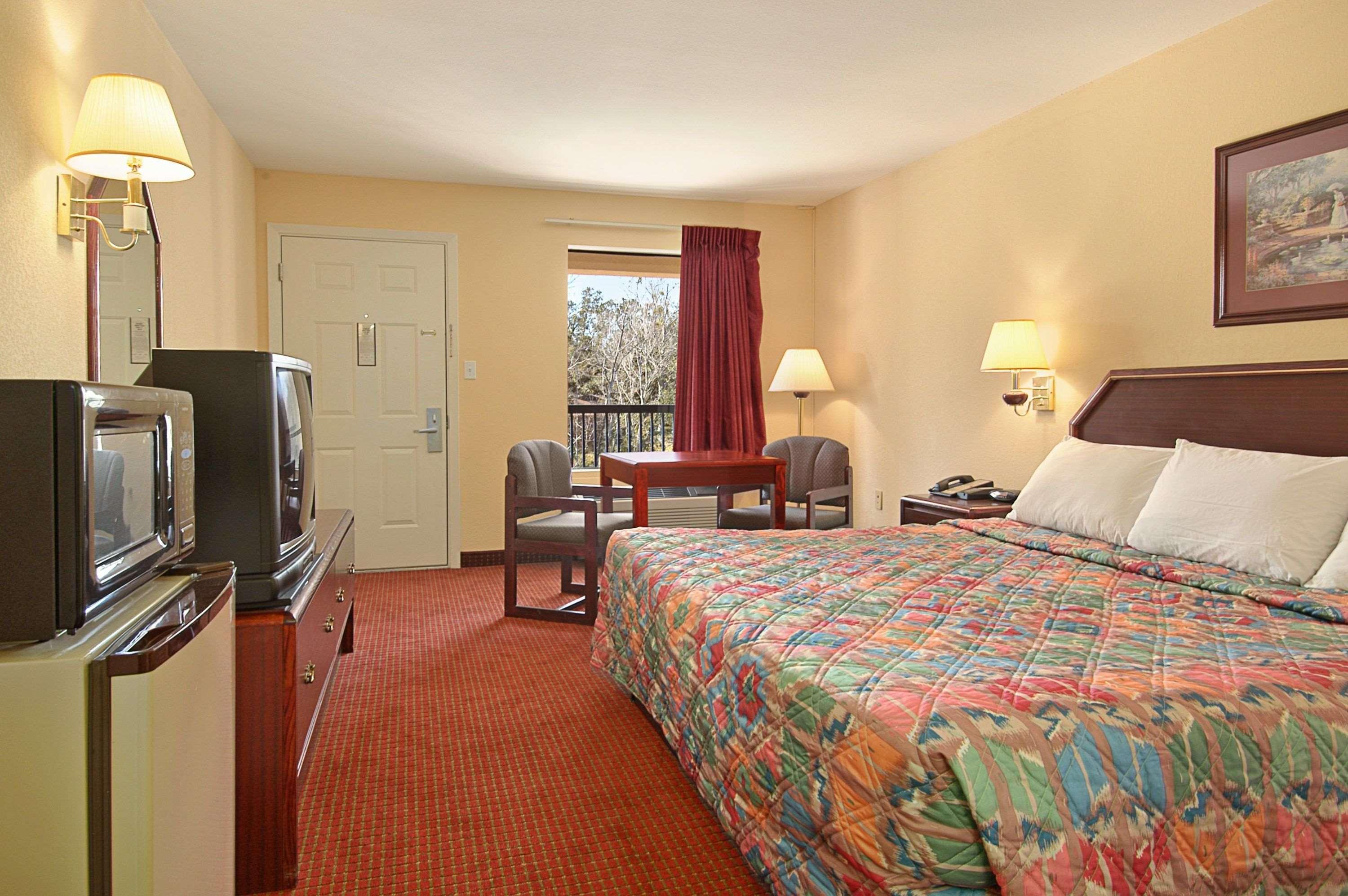Days Inn By Wyndham Ocean Springs Εξωτερικό φωτογραφία