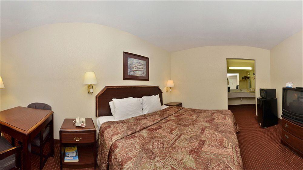 Days Inn By Wyndham Ocean Springs Εξωτερικό φωτογραφία
