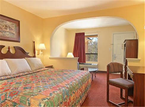 Days Inn By Wyndham Ocean Springs Εξωτερικό φωτογραφία