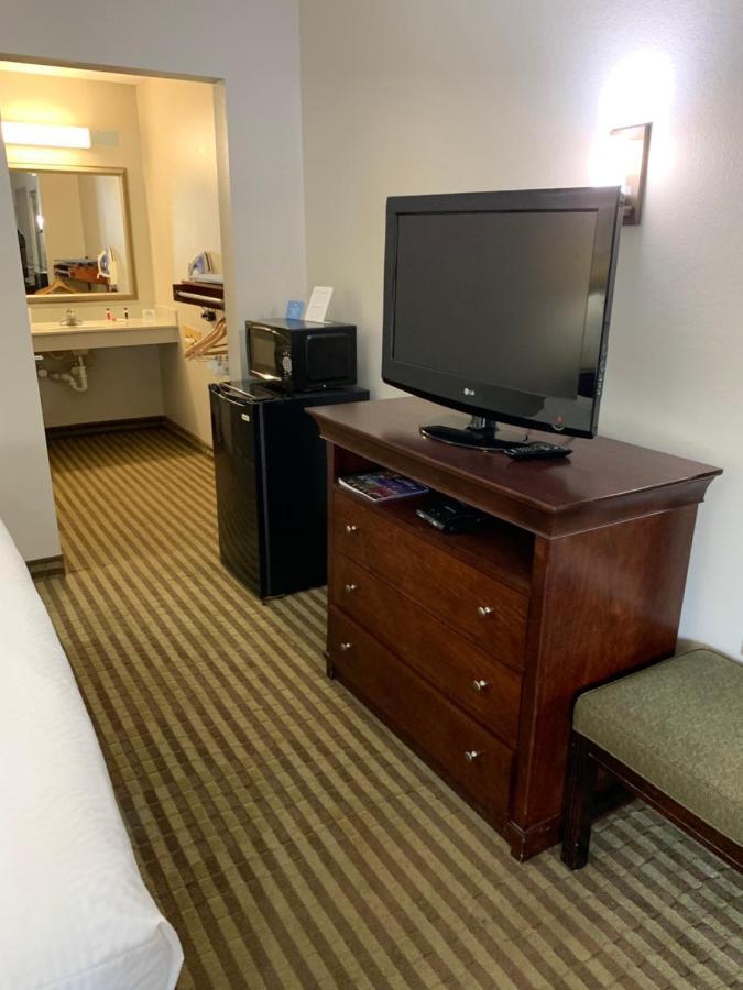 Days Inn By Wyndham Ocean Springs Εξωτερικό φωτογραφία