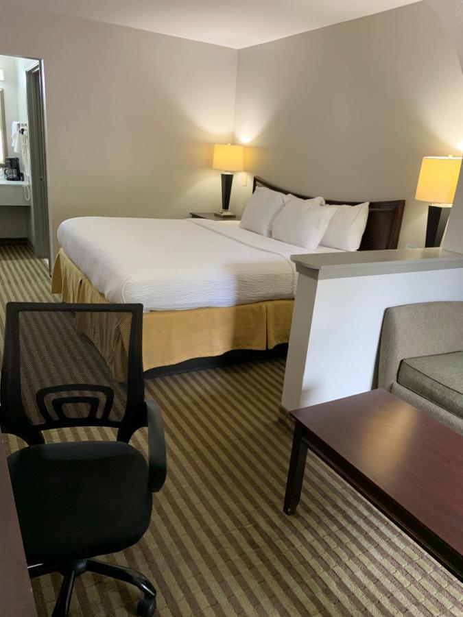 Days Inn By Wyndham Ocean Springs Εξωτερικό φωτογραφία